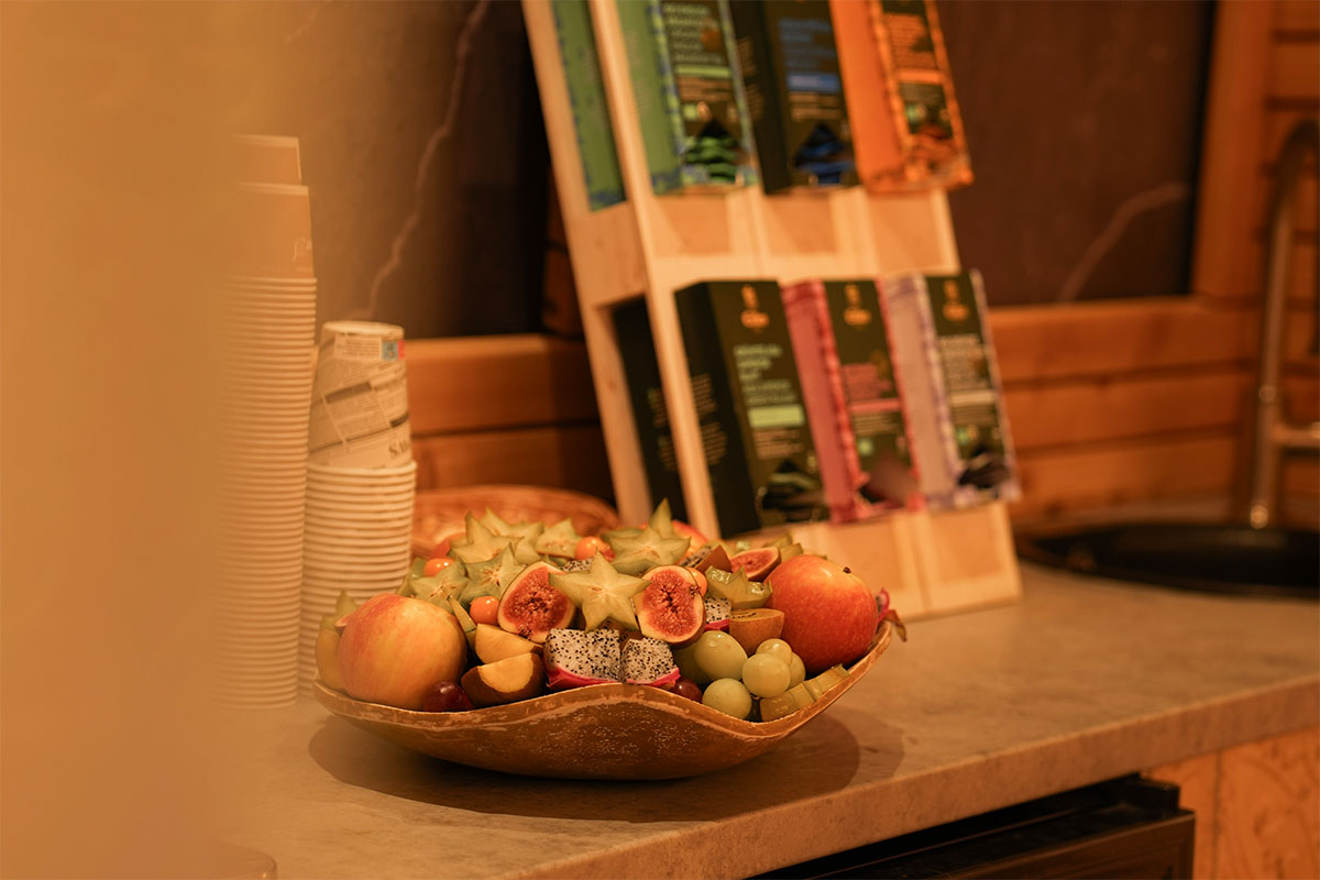 A bowl of fresh fruit and snacks in the wellness area at the Rugard Thermal Strandhotel on Rügen